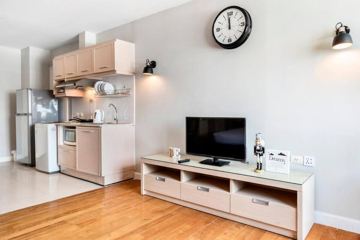 Nara Suite Residence Бангкок Экстерьер фото